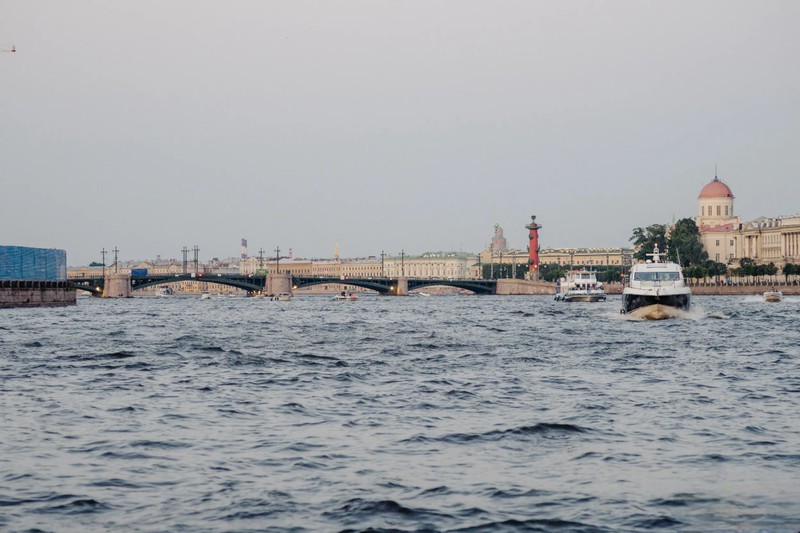 Теплоходный вояж по Неве с выходом в Финский залив