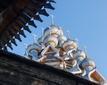 Экскурсия в Кижи, Нарьина гора, водная прогулка по Кижскому ожерелью и ночь в глэмпинге