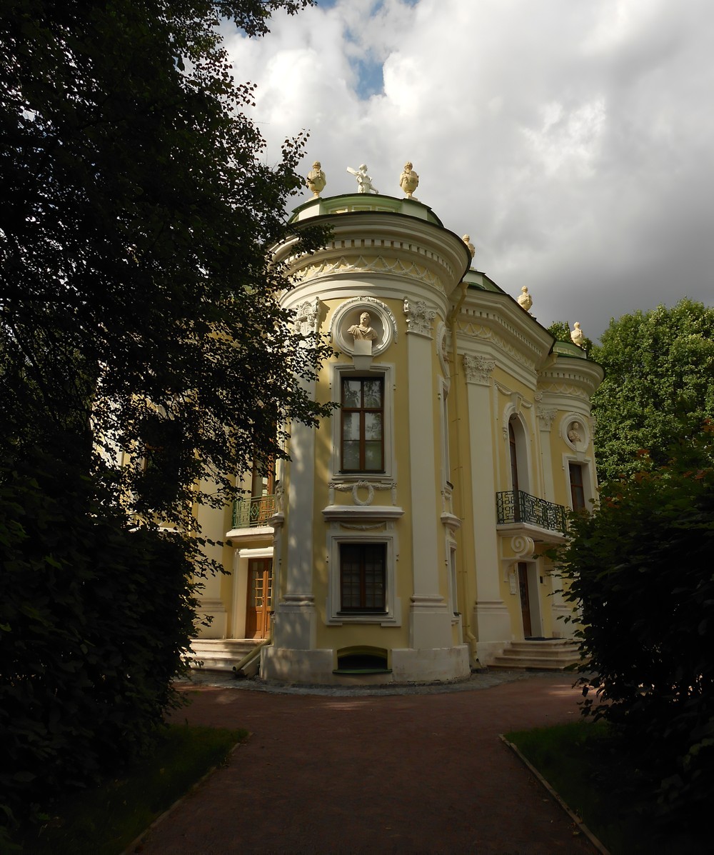 Групповая прогулка по дворцово-парковому ансамблю Кусково 18 века (7/8)