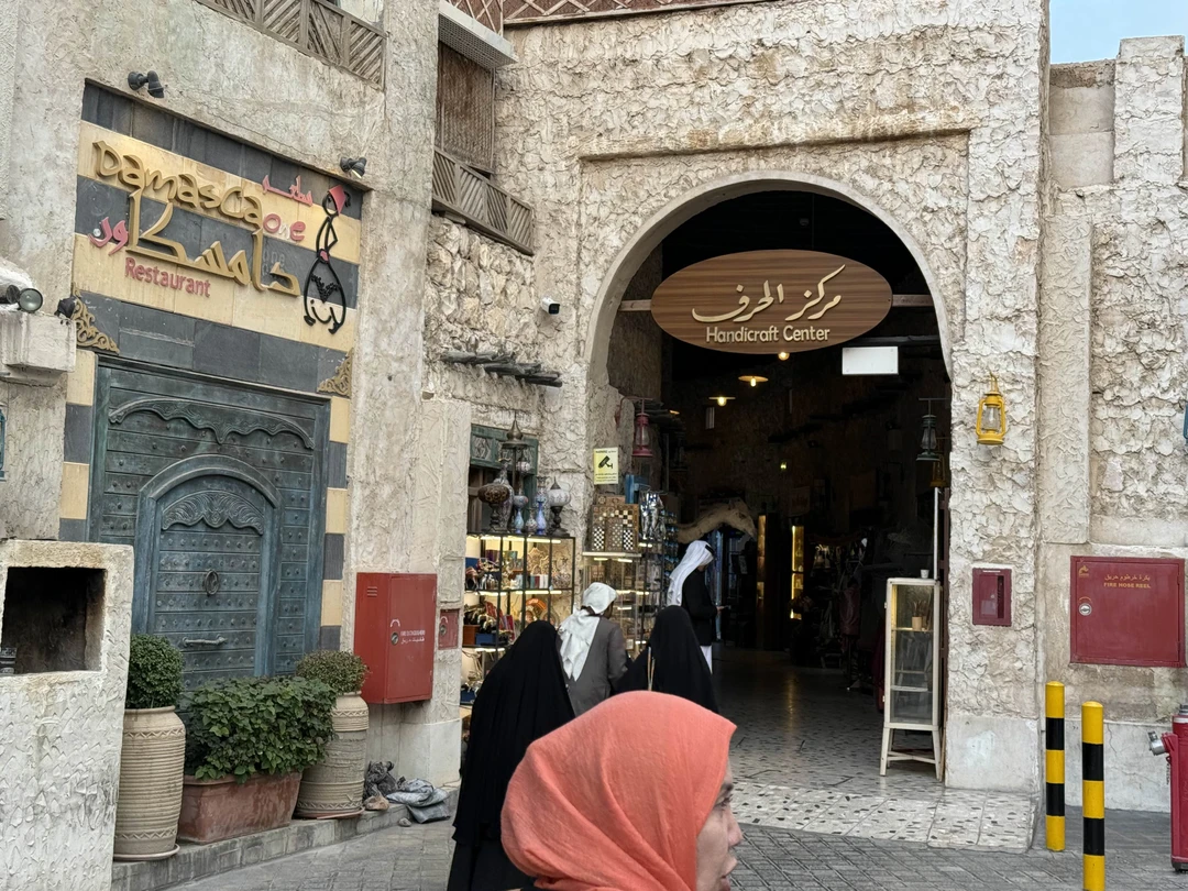 Очень понравилась экскурсия. Венера отличный рассказчик, водитель и собеседник. Атмосфера прекрасная. Всю экскурсию было ощущение, что