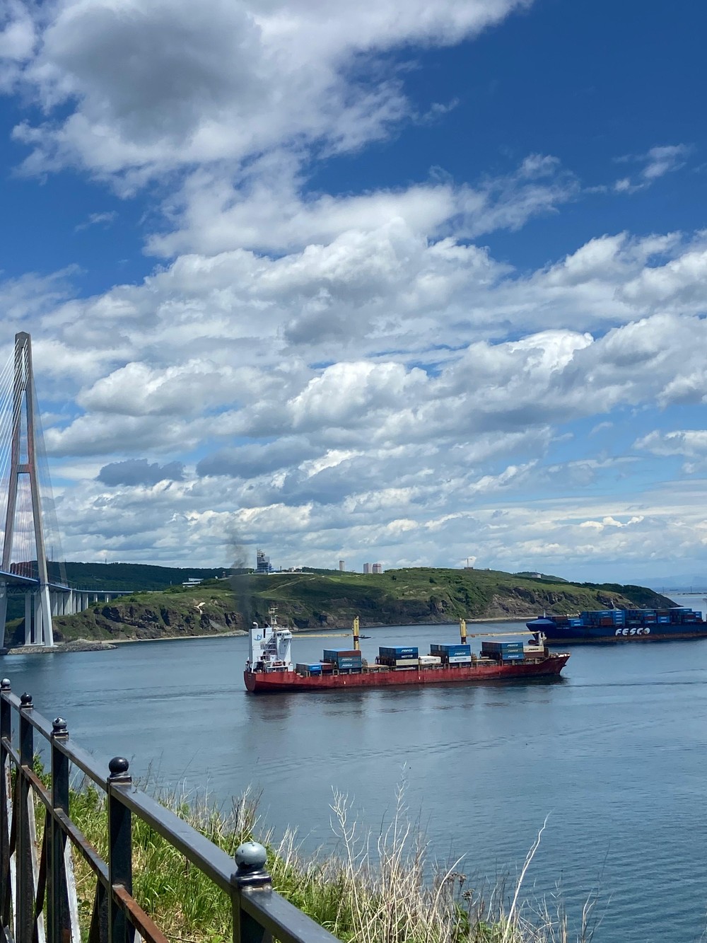 Остров Русский и бухта Стеклянная (13/16)