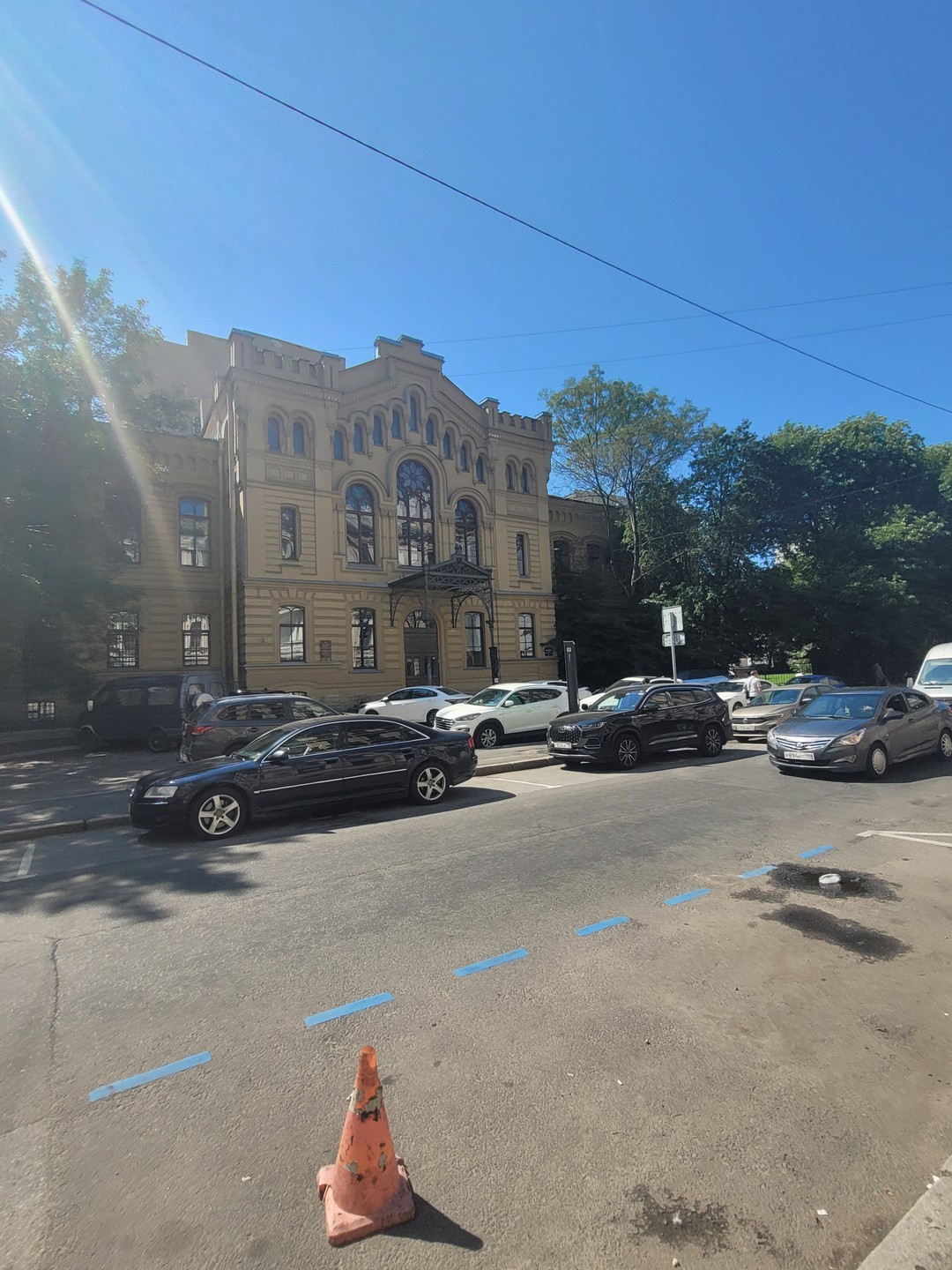Приватный тур в ускользающий мир Петербургских дворов и парадных (Анна)