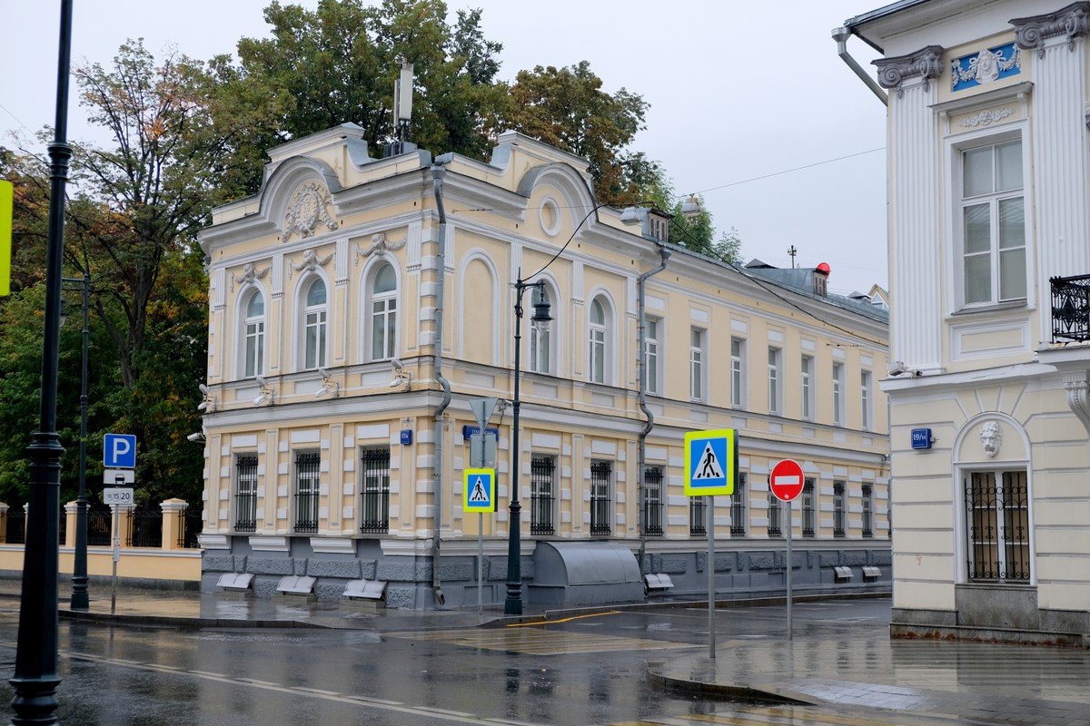 «Золотая миля» — архитектурный заповедник и энциклопедия элитного жилья (14/14)