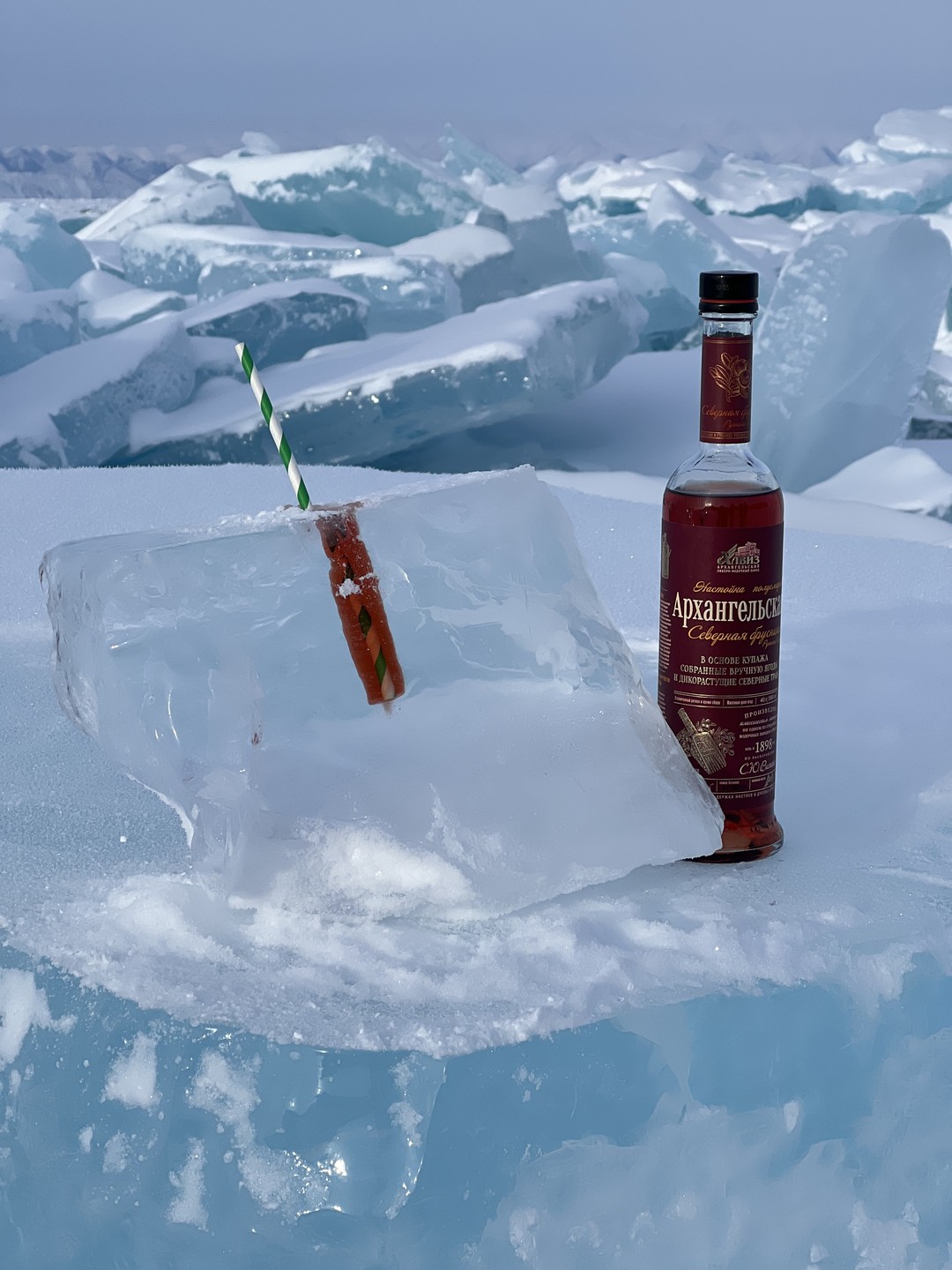 Спасибо Сергею за проведение потрясающей экскурсии на Ольхон по льду Байкала! Интересные рассказы гида,завораживающие красоты Байкала,почувствовали