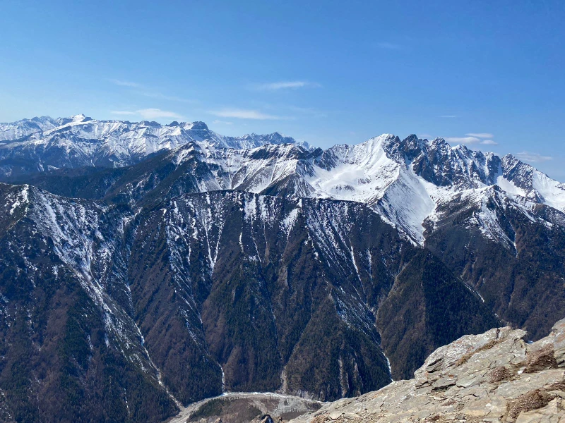 Зимний Байкал во всей красе: Листвянка, Аршан и Ольхон, волшебный лёд и релакс в термах