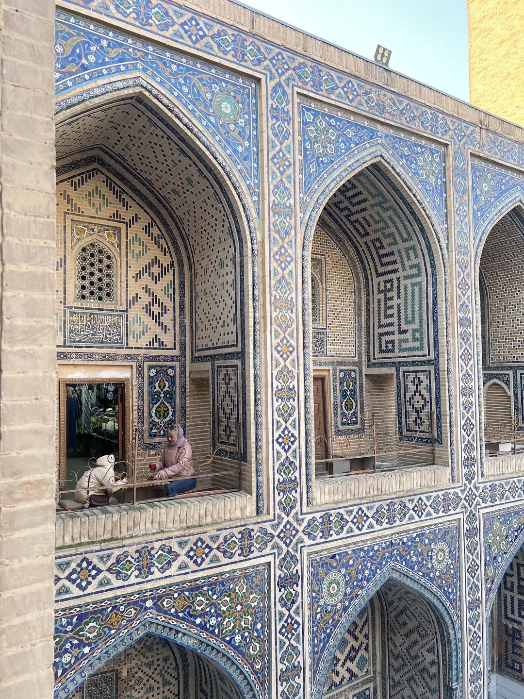 Муксин, отличный гид с глубокими знаниями истории о Самарканде и не только