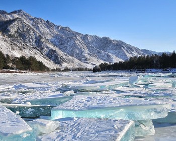 Голубые озёра или поездка к водопаду Бельтыр-Туюк, урочищу Чечкыш и петроглифам