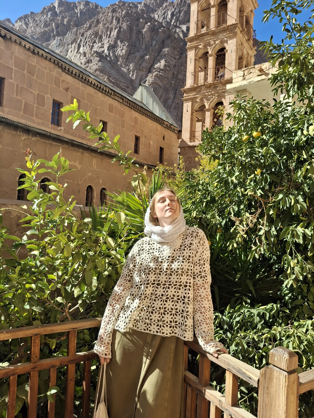 Очень понравилась экскурсия, довольно долгая дорога, ранний подъем, но все было комфортно. По пути очень красивая