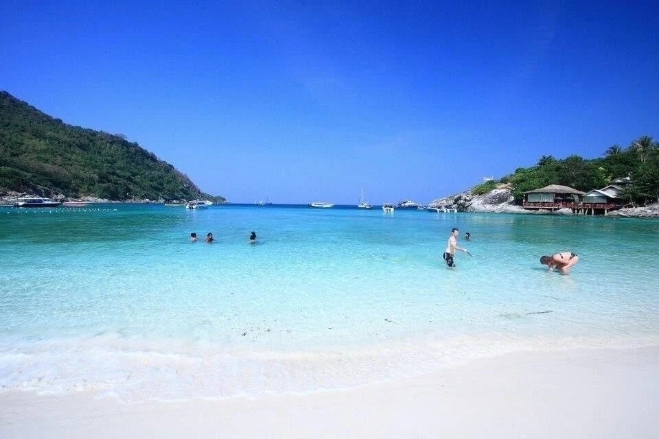 Летал в Тайланд уже несколько раз, хотя и только в Бангкок да Паттайю и решил в