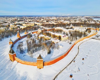 Театрализованная экскурсия по Новгородскому кремлю, Варлаамо-Хутынский монастырь и встреча Нового года