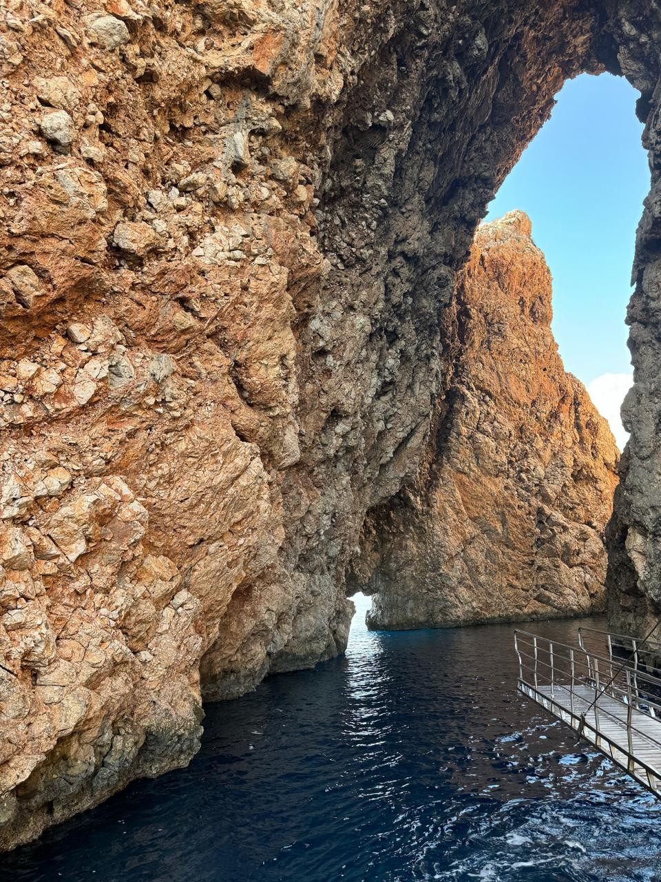 Бронировал для мамы. Вот ее мнение: