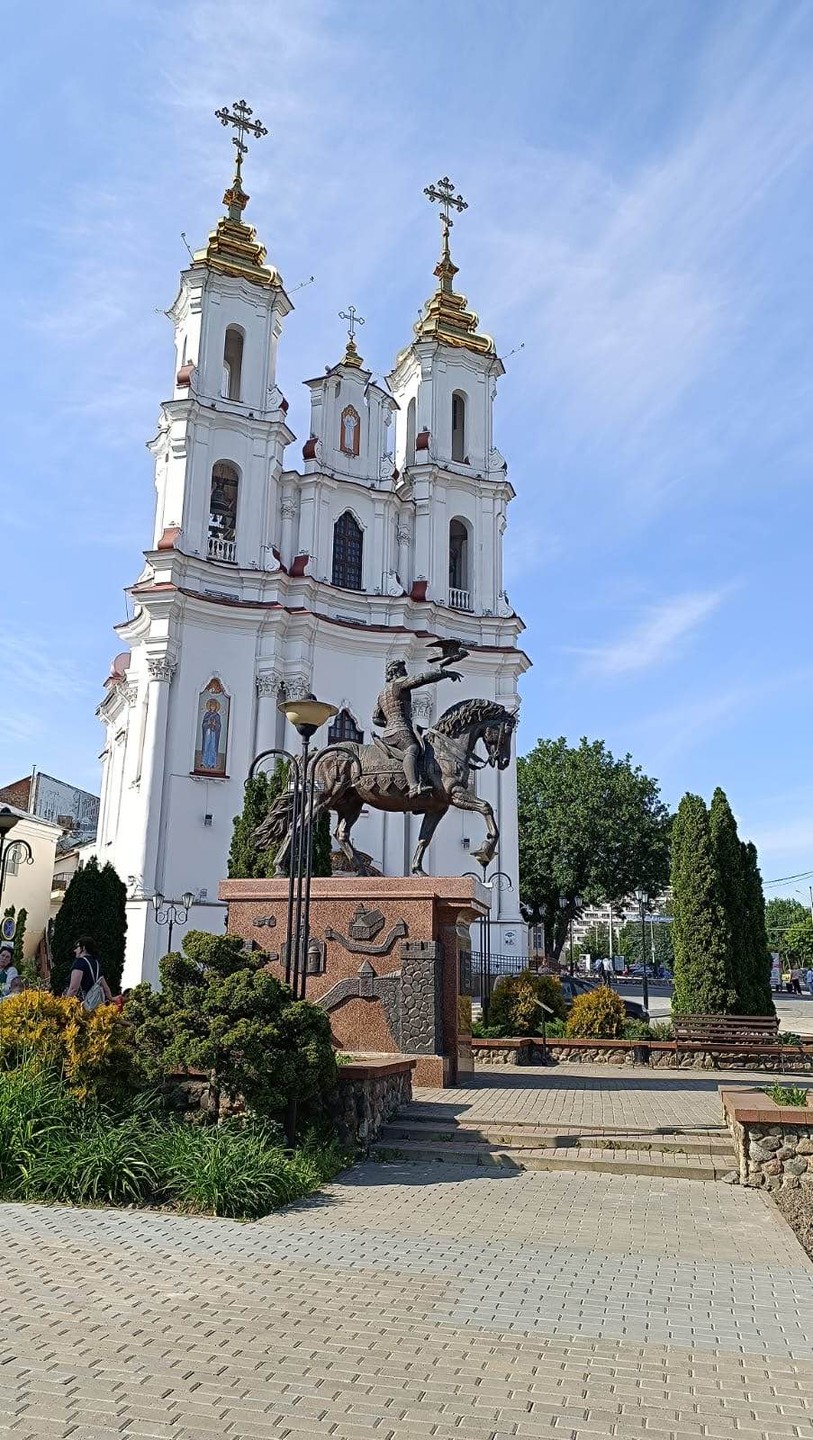Замечательная экскурсия с профессионалом высокого класса. Очень хорошо разработана программа, по которой передвигаемся по городу, Алексей-