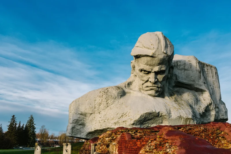 В Брест и Минск на поезде из Москвы с экскурсиями и программой по желанию
