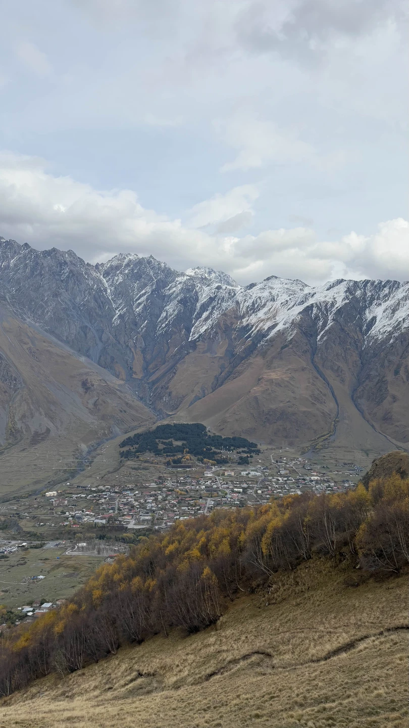 Казбек из Тбилиси: целебные травертины и волшебство горной долины (Юлия)