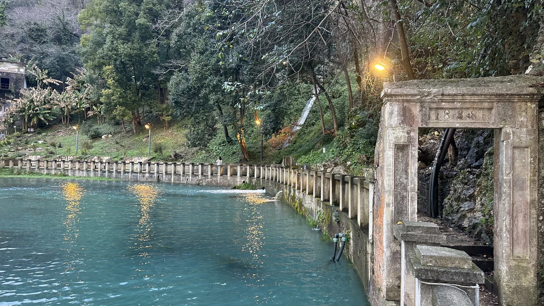 Программа насыщенная, локации интересные. Очень порадовала отреставрированная и запущенная жд станция. Стильно! И арки у климатического