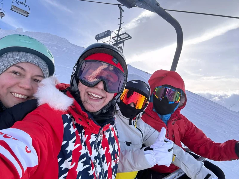 Сначала катай, потом отдыхай: индивидуальный горнолыжный тур в Домбай с релаксом в спа