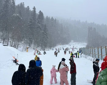 Гора Мусса-Ачитара и посёлок Домбай