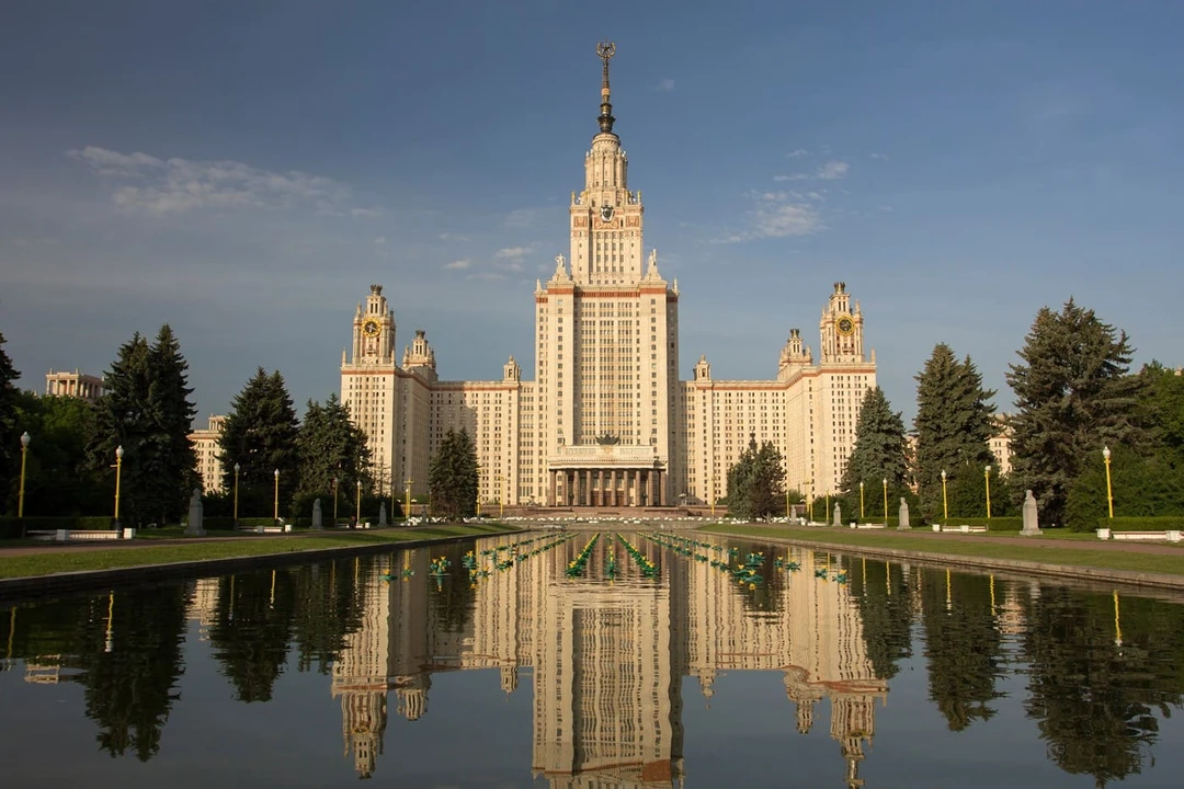 Необычные здания Москвы