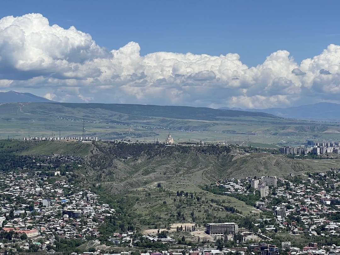 Узнать Тбилиси, узнать Грузию (Надежда)