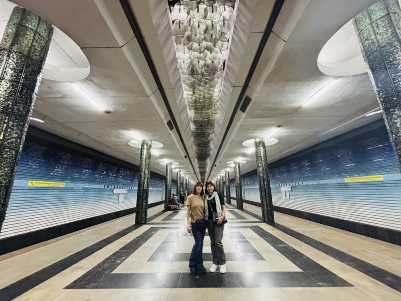 Евгений, спасибо большое за пять часов проведенных в доброжелательной и увлекательной атмосфере. Время пролетело как один