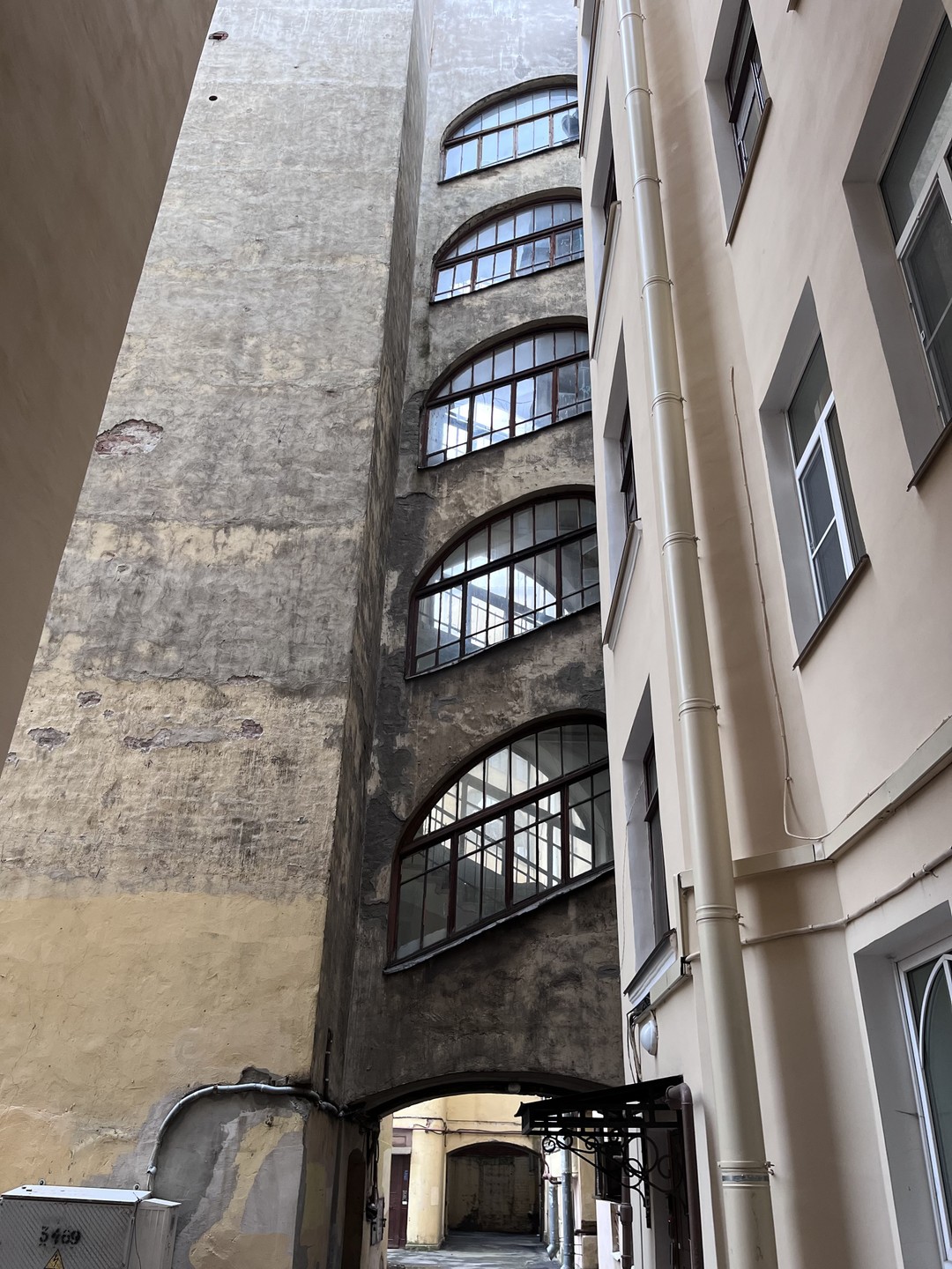 Петроградская сторона снаружи и изнутри (Инна)