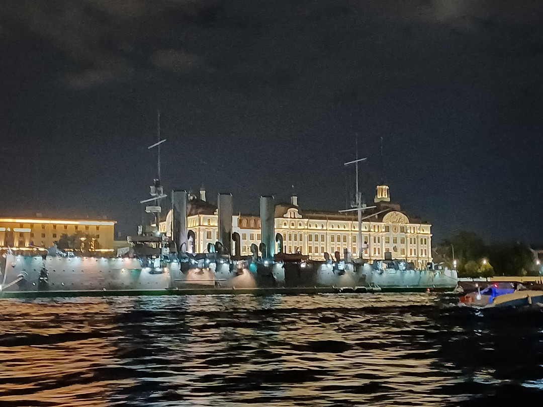 Ночная прогулка на катере к разводным мостам (Кристина)