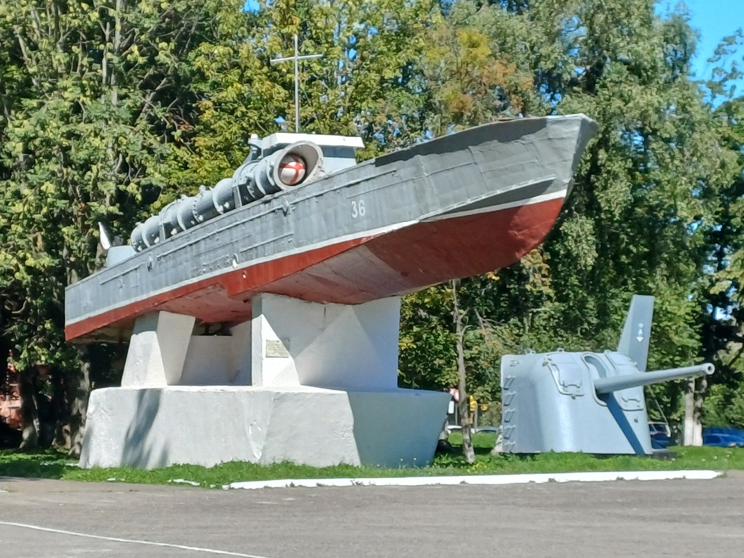 Отправляясь на эту экскурсию необходимо понимать, что 3 города за один день - это обзорная экскурсия