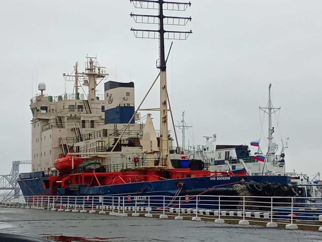 Спасибо за отличную экскурсию! Несмотря на проливной дождь, наше знакомство с Архангельском прошло в теплой обстановке