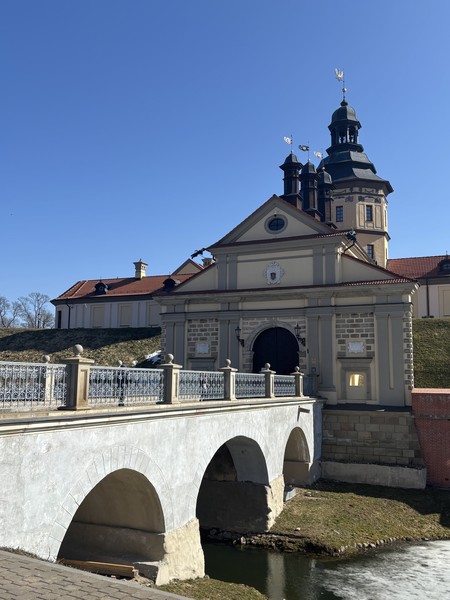 Замки Беларуси: групповая экскурсия в Мир и Несвиж из Минска (Мария)