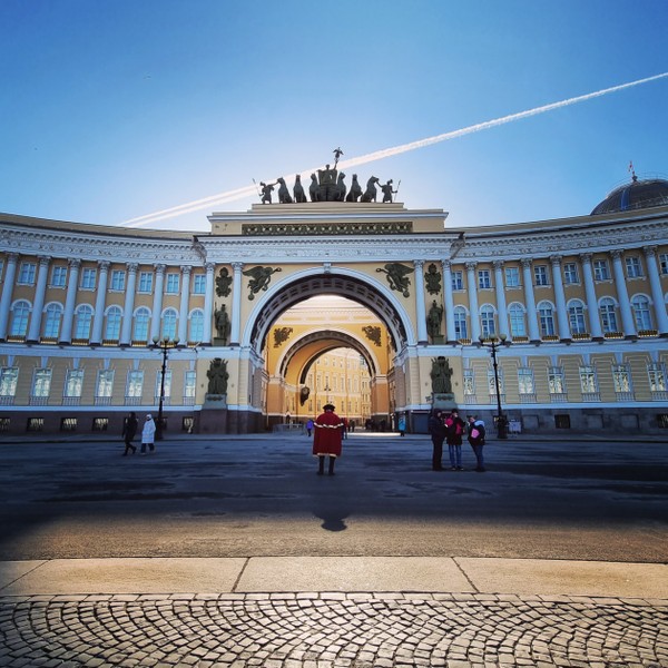 Знакомство с Петербургом: обзорная экскурсия + Эрмитаж (билеты включены)