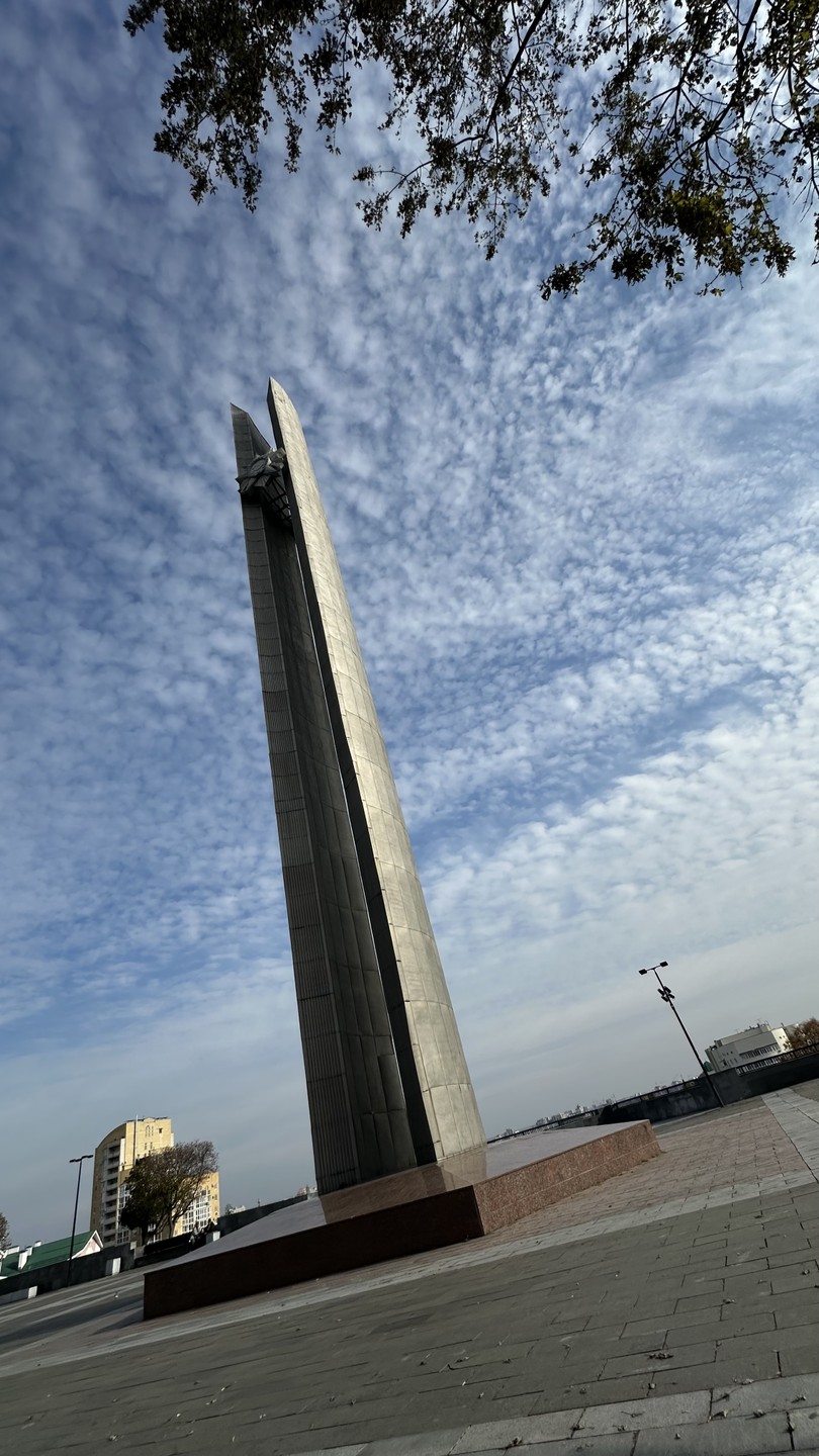 Отличная экскурсия для первого знакомства с городом, мы были в восторге! Прекрасная подача, милая девушка, интересный