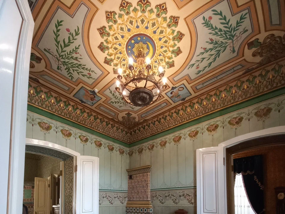 Отличная экскурсия, Марат - великолепный гид, всем рекомендую. Все достопримечательности обошли, время быстро пролетело. Очень было