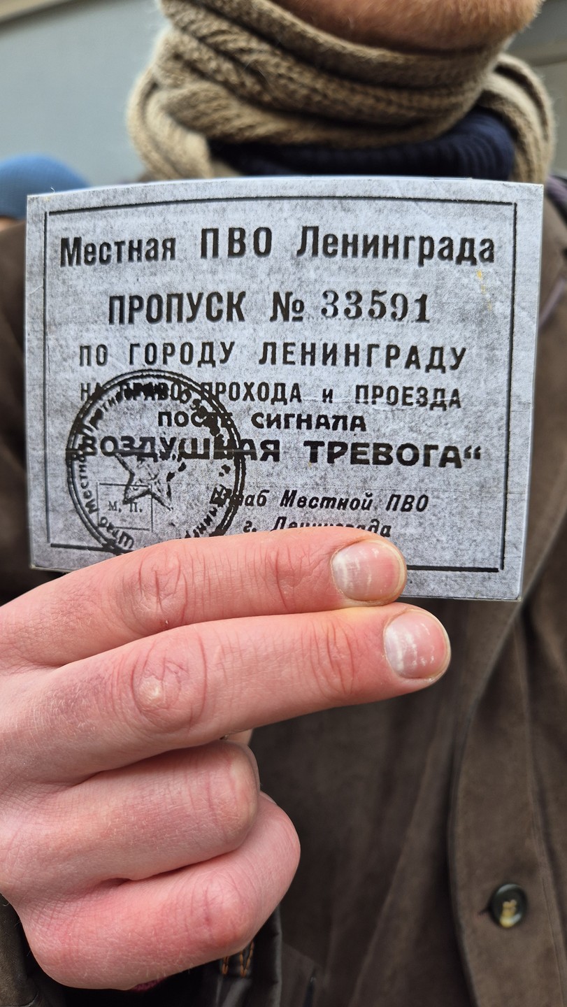 Экскурсия просто великолепная, очень интересная и содержательная! Рассказ Александра о семье Савичевых трогает до глубины души