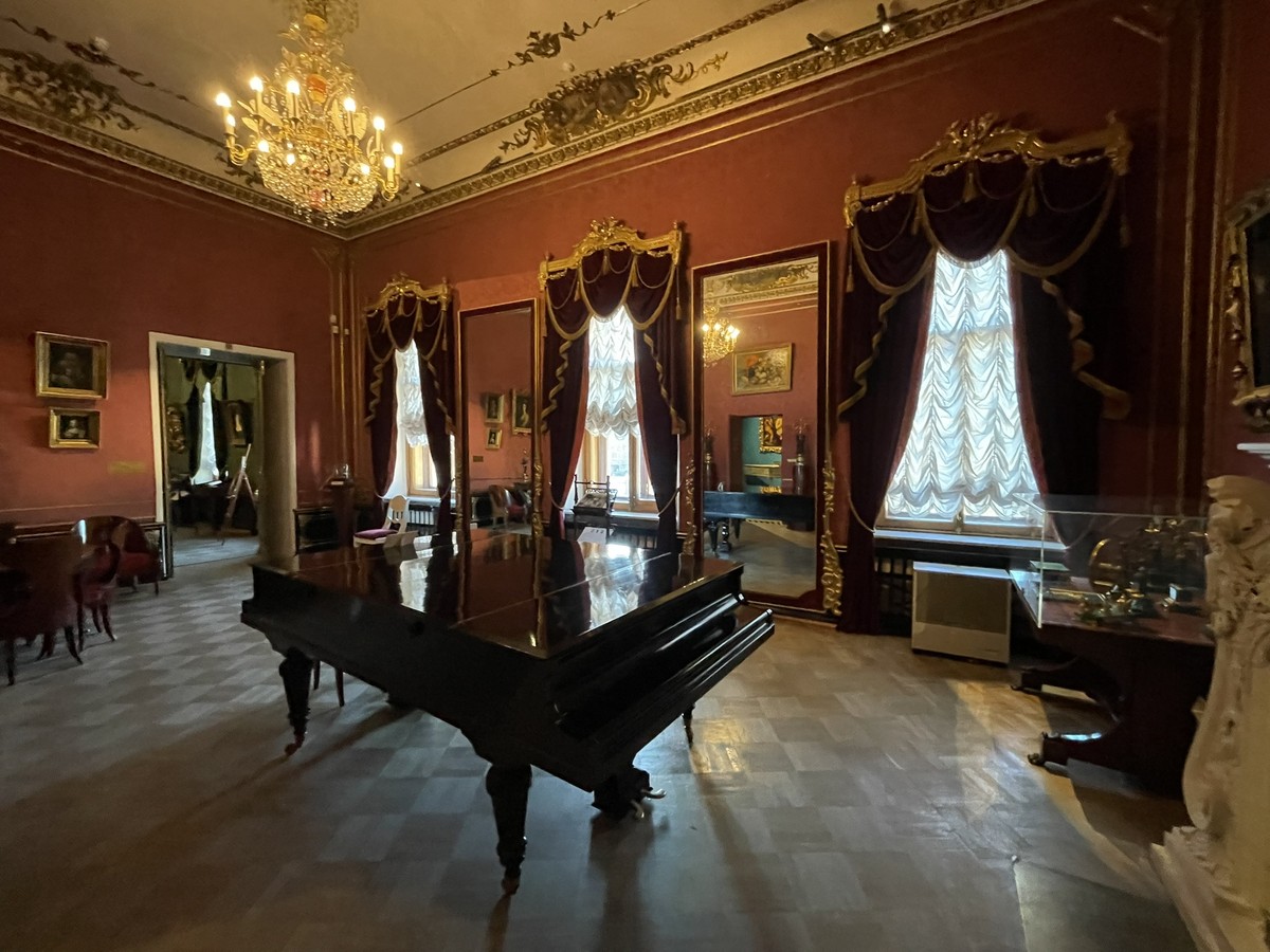 В гостях у графов Шереметевых (12/14)