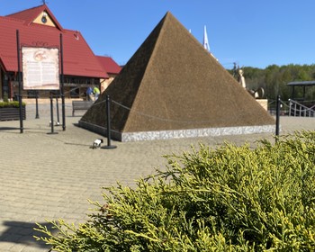 Балтийск, Балтийская коса, руины крепости Пиллау, ангары аэродрома «Нойтиф» и экскурсия по пивоварням за доплату