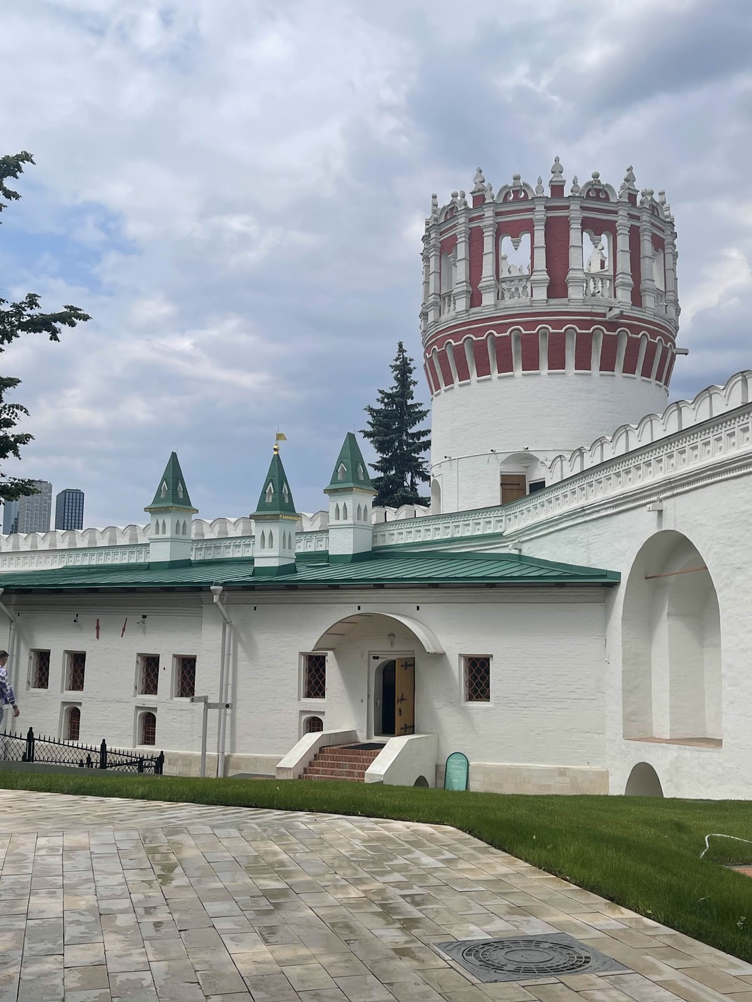 Новодевичий монастырь и Новодевичье кладбище (Инна)