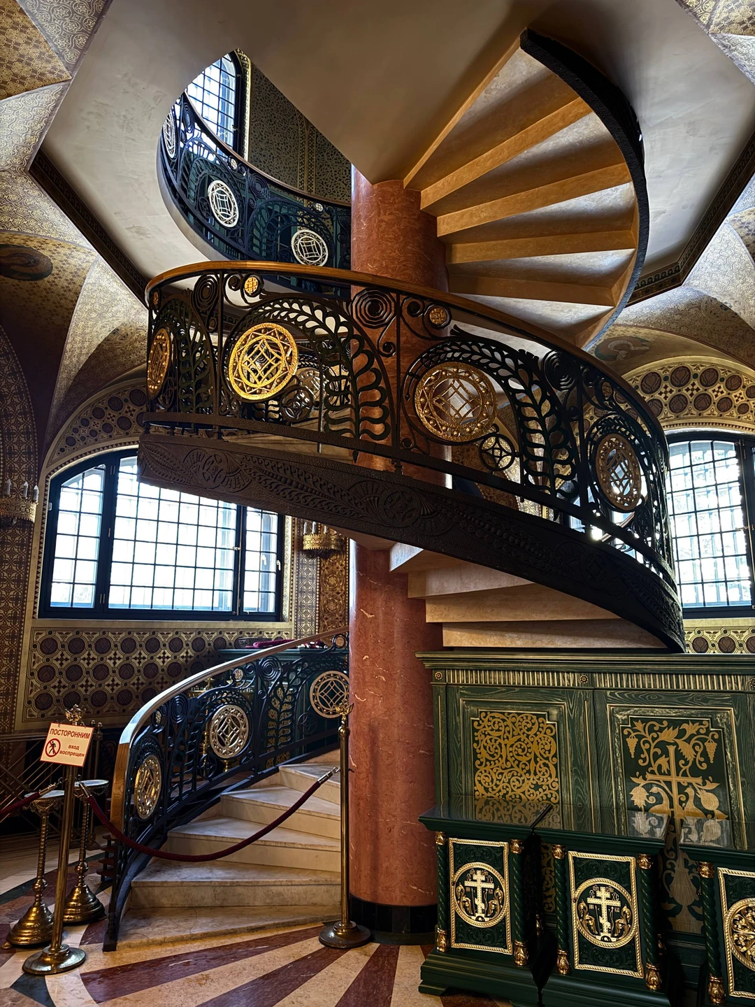 Фантастическую экскурсию провёл для нас Иван! Честно говоря, мы почти ничего не знали о Василии Косякове