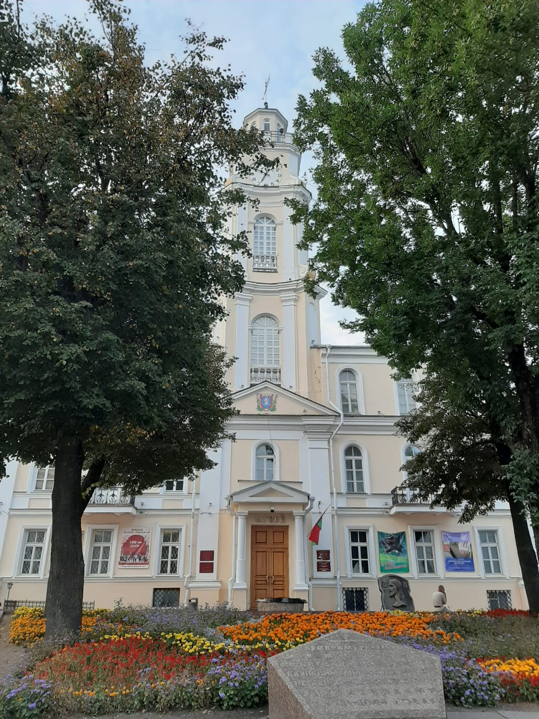 Инна- замечательный гид! Встреча в удобном месте,стыковка по времени - были на связи. Маршрут построен замечательно,Инна