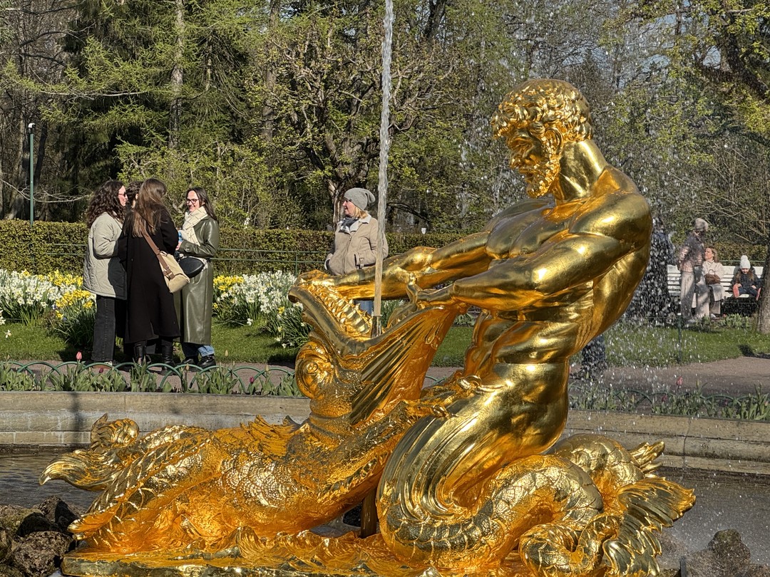 Из Санкт-Петербурга в Петергоф и Кронштадт: 2 города за 1 день (Андрей)