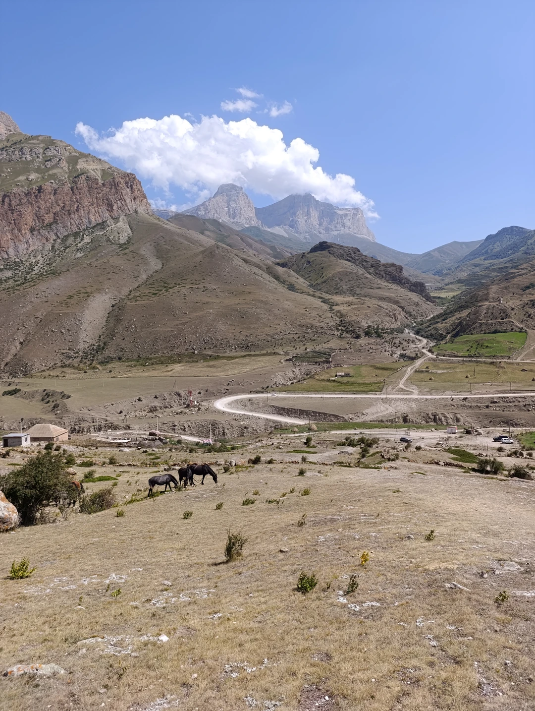 Экскурсия очень понравилась! Посетили все места, которые хотели, узнали много нового. Выезжали в 6 утра, поэтому