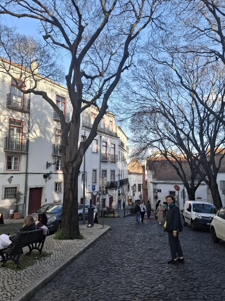 Замечательная и очень познавательная прогулка получилась! Много истории, что мне нравится. Лёгкое и приятное изложение без лишних дат и цифр