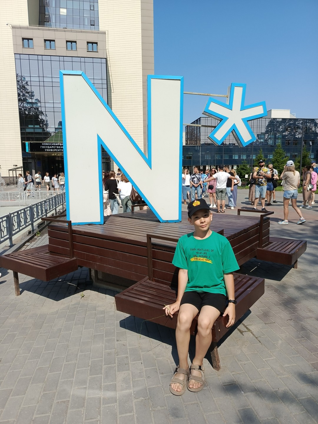 Экскурсию для нас проводили Михаил и Галина. Мы были с детьми, всем очень понравилось. Интересно, увлекательно