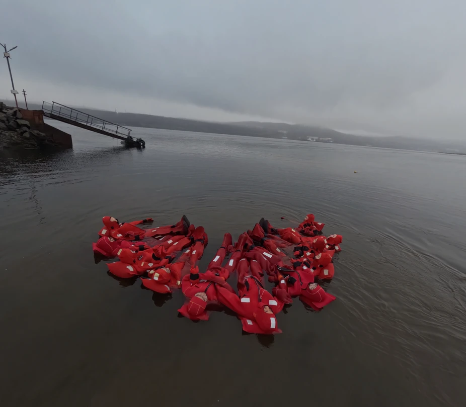 Всё понравилось, костюмы сухие, не промокают