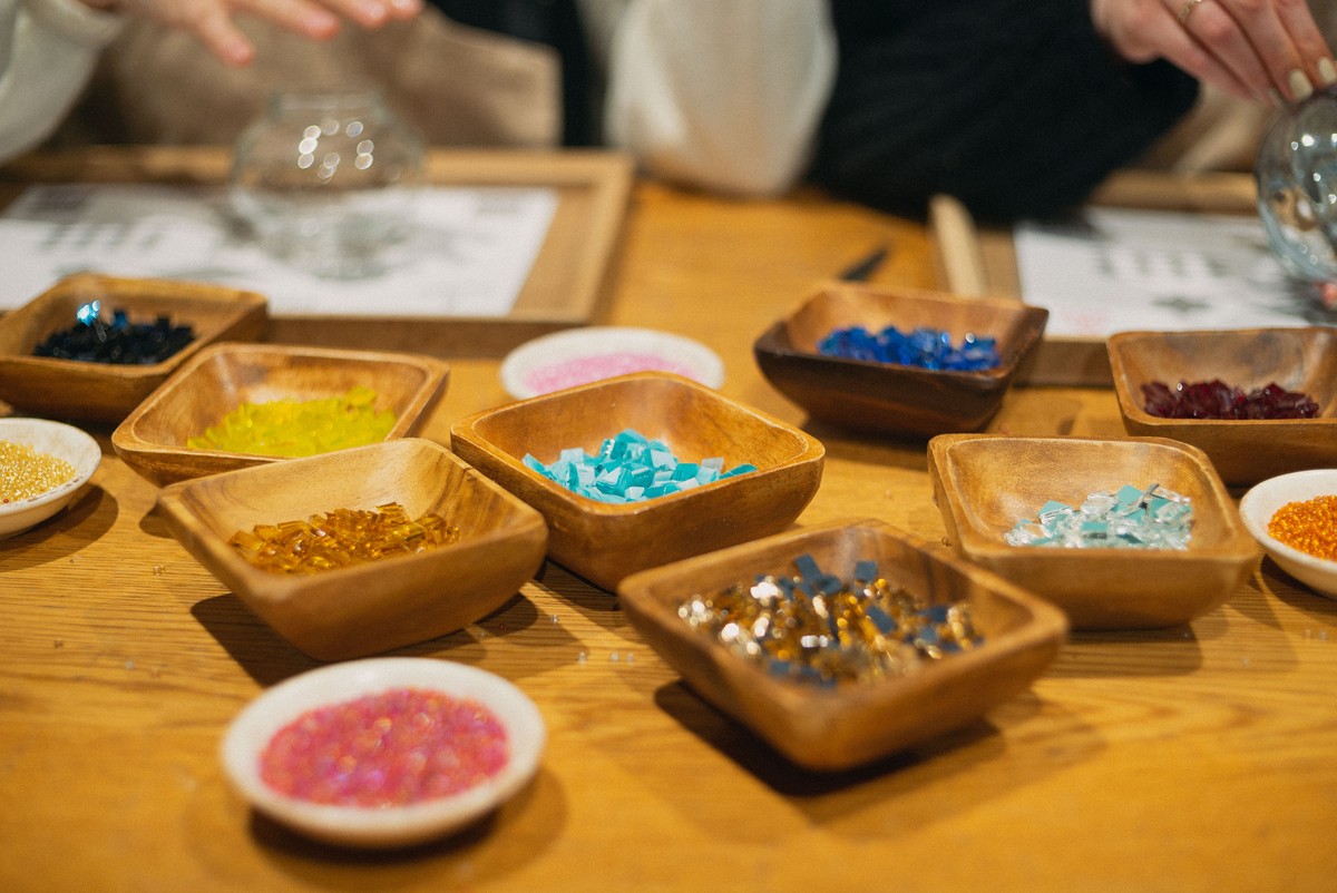 Групповой мастер-класс по созданию турецких мозаичных светильников (9/26)