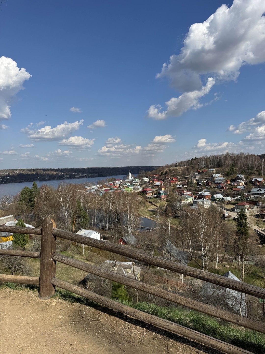 Замечательная экскурсия по Плесу. И замечательный экскурсовод. Светлана - коренная плесянка и человек влюблённый в свой