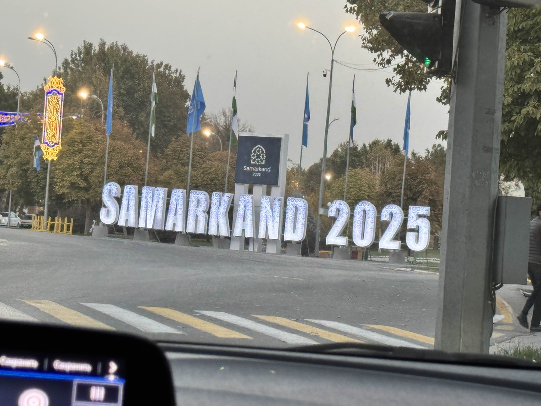 Если у Вас дети, то Вам обязательно нужно доехать до деревни Конигил)