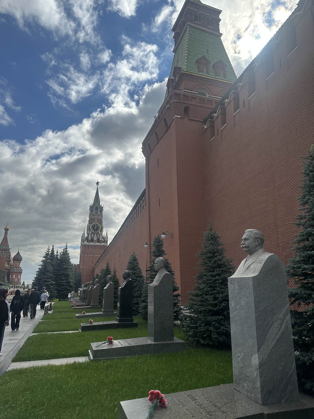 Тайны Кремлёвского некрополя и мавзолея Ленина (Дарья)