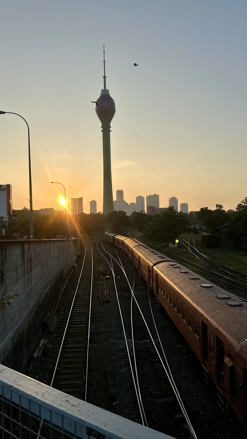 У нас была потрясающая экскурсия в январе 2026! Рифай-тот человек, который составляет впечатление о путешествии в