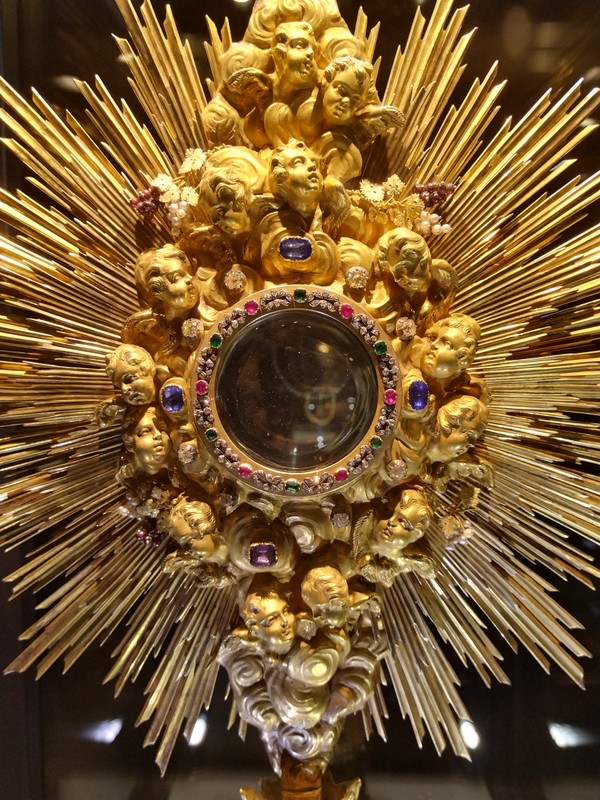 Сокровищница Святого Януария и прогулка по Неаполю