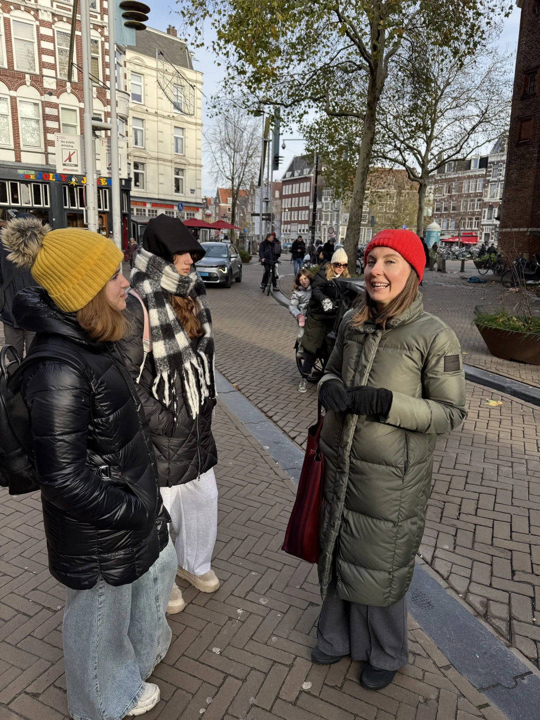 Полина, спасибо Вам огромное! Идеальный расказзчики очень приятный человек! Мы остались в восторге!